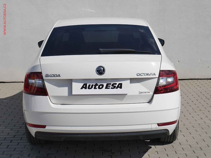 Škoda Octavia (2018) 1.6TDi, ČR, Ambition, LED - fotka 5 z 17
