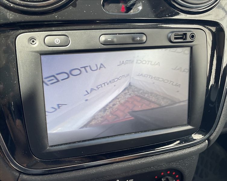 Dacia Lodgy 1,3 TCe,96kW,STEPWAY,serv.kn., - fotka 16 z 25