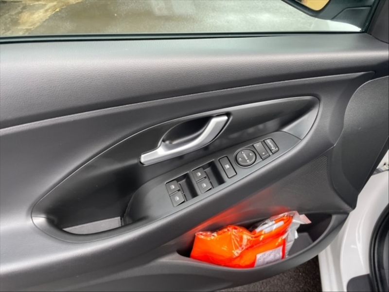 Hyundai i30 1,5 T-GDI Smart - fotka 11 z 11
