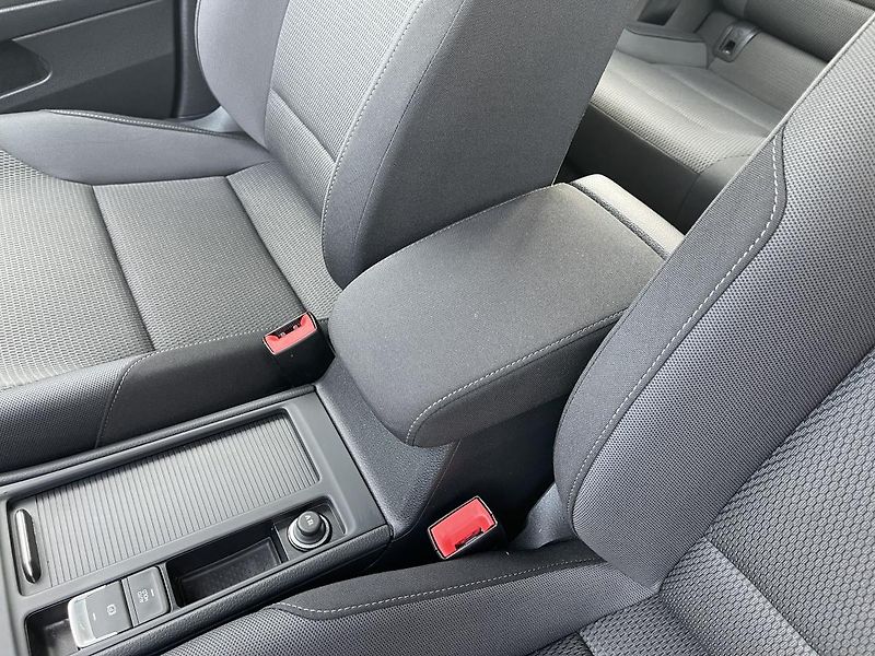 Volkswagen Golf Variant 1.5 TSi 110kW NEHAVAR-DPH-ČR ! - fotka 21 z 41