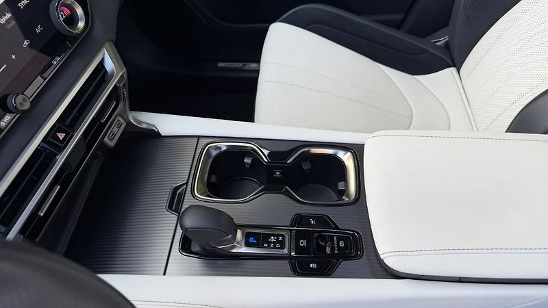Lexus RX 500h 500H 2,4 HEV F SPORT SPECIAL E - fotka 16 z 28