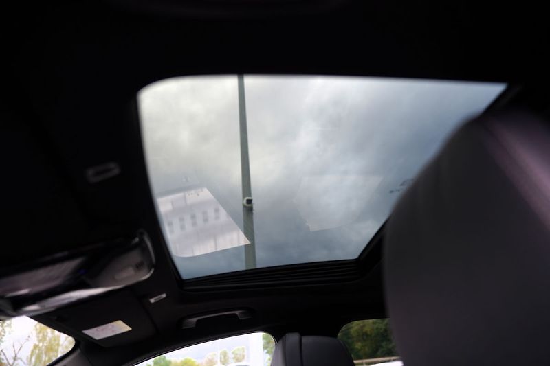 BMW Řada 5 540i xDrive/Lasery,HUD/335PS - fotka 45 z 45