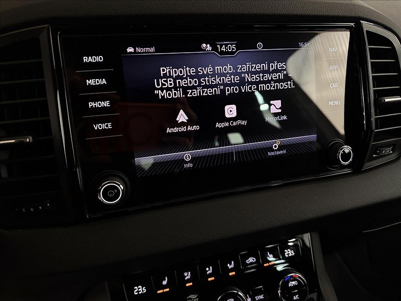 Škoda Karoq SPORTLINE 1.5TSI DSG ACC DCC - fotka 20 z 43