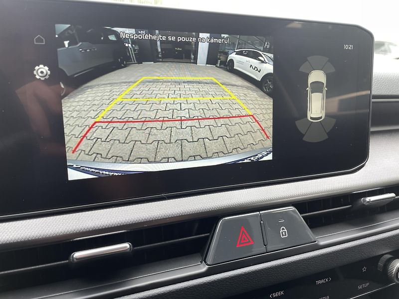 Kia Stonic (2026) 1,0T-GDi SPIN 7DCT - fotka 9 z 17