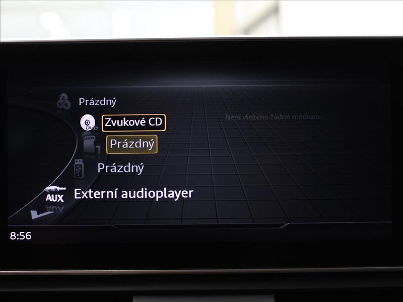 Audi Q5 2,0 eTFSi 270kW S-Line Vzduch - fotka 12 z 27