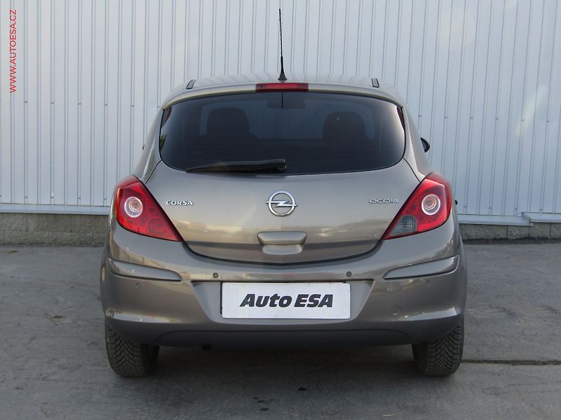 Opel Corsa (2012) 1.2 i, AC, park.asist - fotka 5 z 15