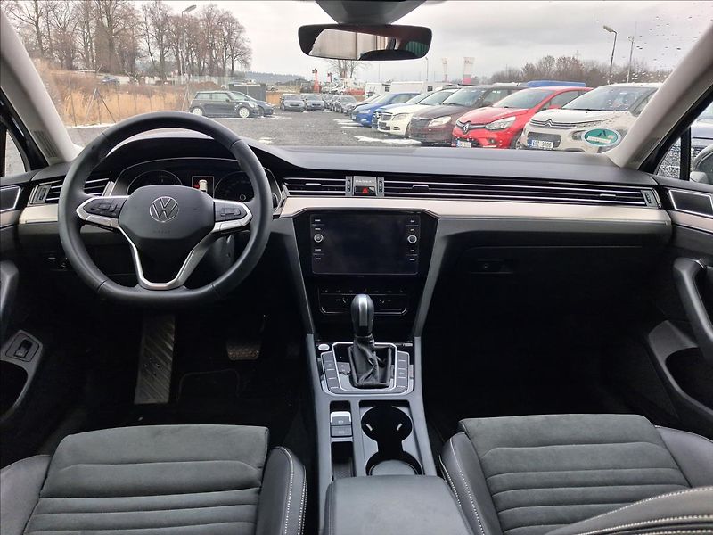 Volkswagen Passat 2,0 2.0TDi, metrix, DPH - fotka 12 z 19