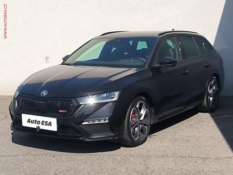 Škoda Octavia (2022) 2.0 TSi, RS, panor, Webasto - fotka 3 z 34