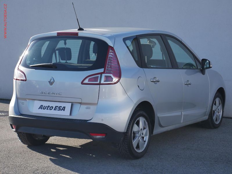 Renault Scénic (2009) 1.9 DCi, AAC, tempo - fotka 4 z 17