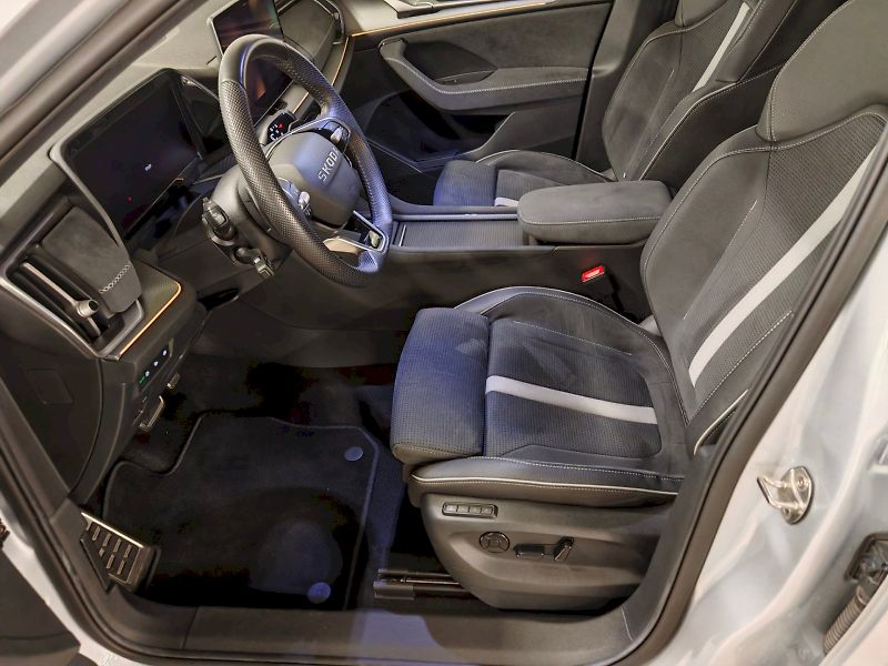 Škoda Kodiaq (2025) 2.0 TDI 110 kW DSG Sportline - fotka 22 z 32