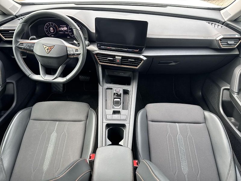 Cupra Formentor (2023) 1.5 TSI DSG - fotka 5 z 33