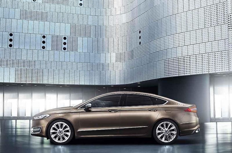 Koncept Ford Mondeo Vignale.