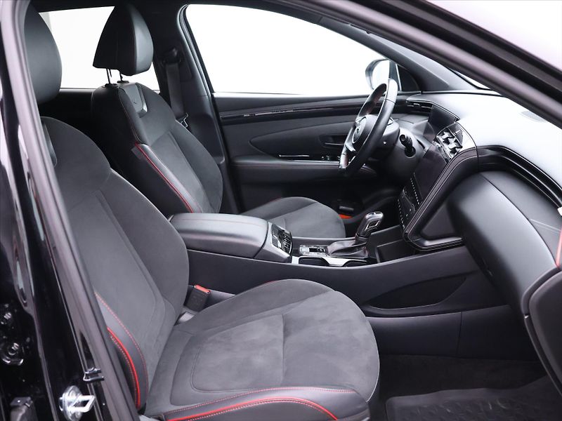 Hyundai Tucson 1,6 CRDi 4x4 Aut. N line DPH - fotka 11 z 38