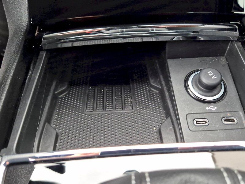 Škoda Karoq (2025) Sportline 1.5TSi 110kW 7°autom - fotka 26 z 31