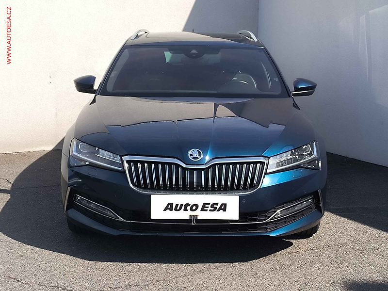 Škoda Superb (2021) 2.0TDI 4x4, 2.maj,ČR, DSG - fotka 2 z 36