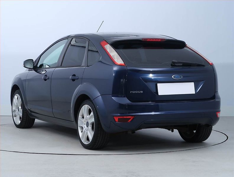 Ford Focus (2010) 1.6 16V, Serv.kniha, po STK - fotka 4 z 15