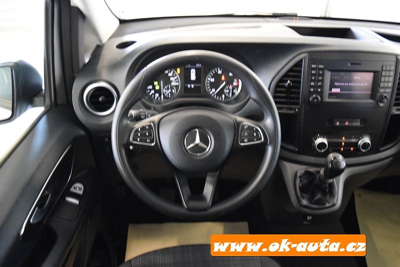Mercedes-Benz Vito 114 CDI LONG 8 MÍST TOURER - fotka 26 z 49