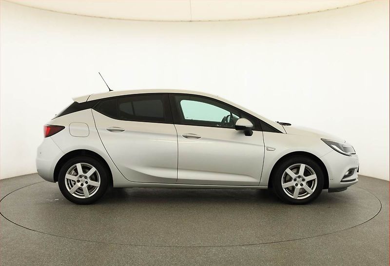 Opel Astra (2016) 1.6 CDTI, Serv.kniha, Tempomat - fotka 6 z 19
