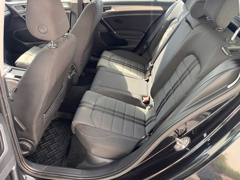 Volkswagen Golf (2014) 1.6TDI Serviska,TOP STAV - fotka 8 z 30