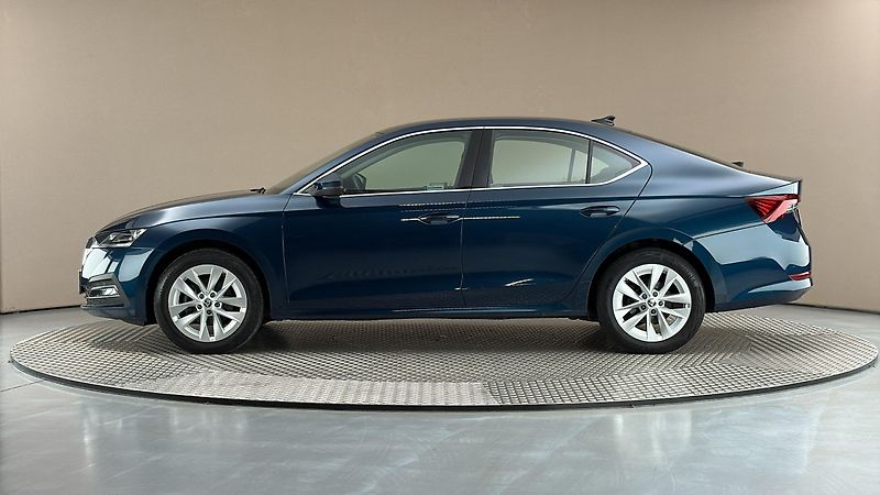 Škoda Octavia 2.0 TDI Style - fotka 4 z 25