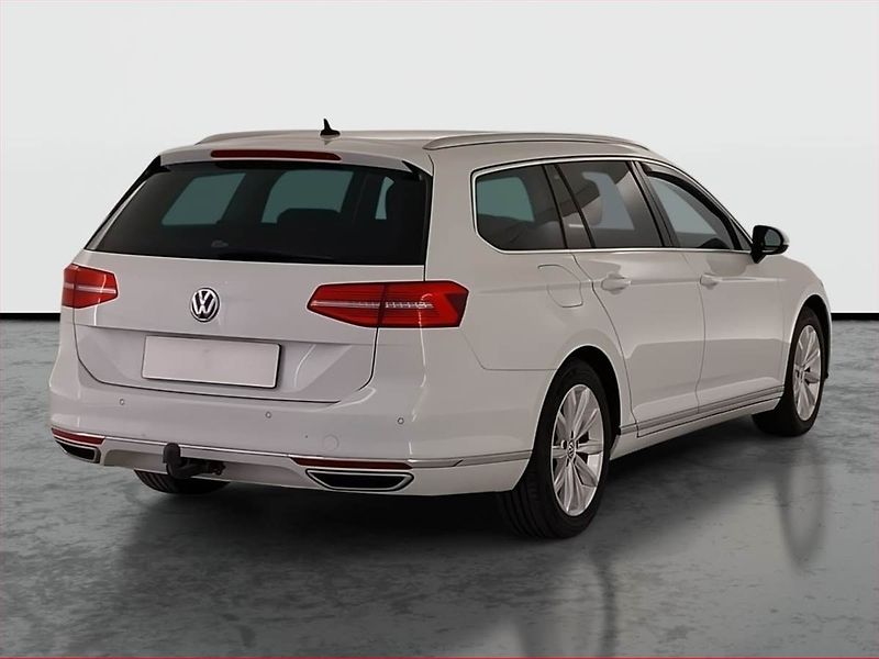 Volkswagen Passat (2015) Highline 2.0 BiTDI, 4X4 - fotka 5 z 29