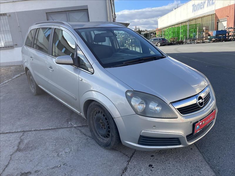 Opel Zafira 1,9 CDTI*88kW*7.míst*Servis - fotka 3 z 36