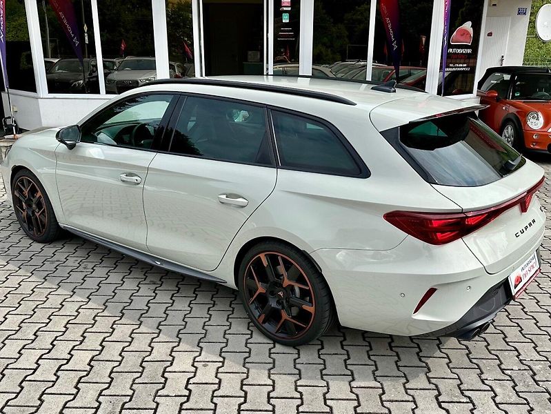 Cupra Leon (2025) VZ 2.0TSI 245kW EXTREME - fotka 6 z 38