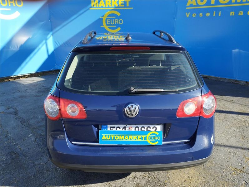 Volkswagen Passat 2,0 TDi 103KW - fotka 5 z 15