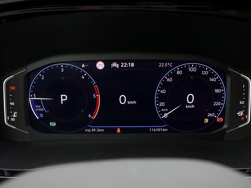 Volkswagen Multivan 2,0 TDI DSG Generation Six DPH - fotka 19 z 35