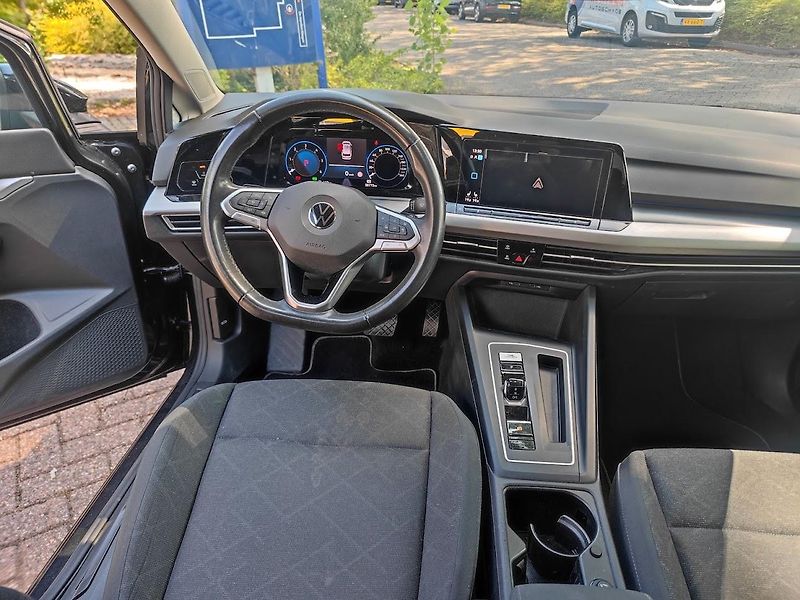 Volkswagen Golf (2022) golf 8 combi - fotka 11 z 24