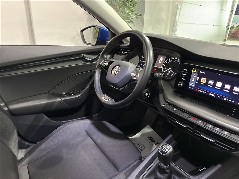 Škoda Octavia 1,5   TSI 110KW LED ČIDLA ČR - fotka 15 z 25
