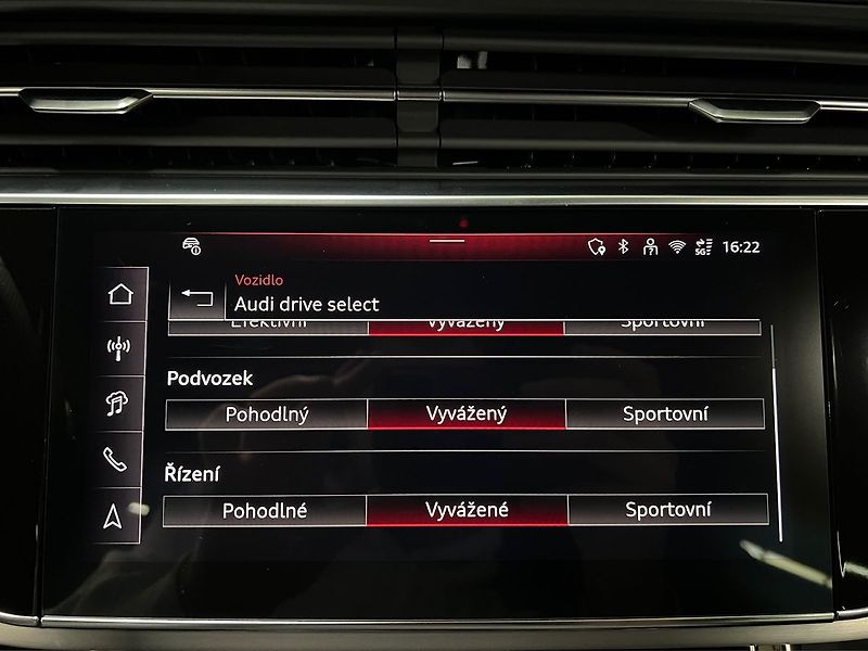 Audi Q7 50TDI QUATTRO S-LINE, EL.TAŽNÉ - fotka 19 z 33