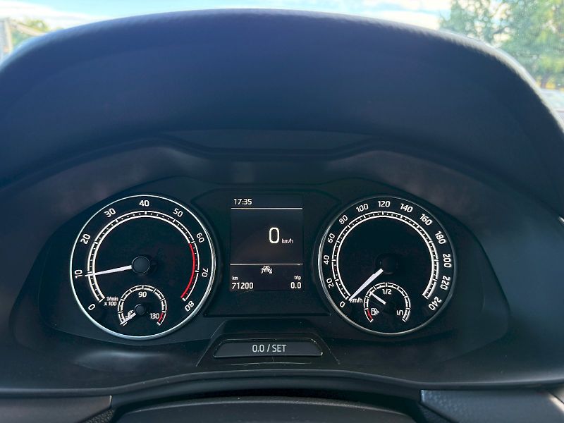Škoda Scala (2023) 1.5 TSI 110 kW Style - fotka 21 z 22