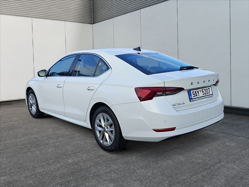 Škoda Octavia 1,5 TSI 110 Style - fotka 5 z 11