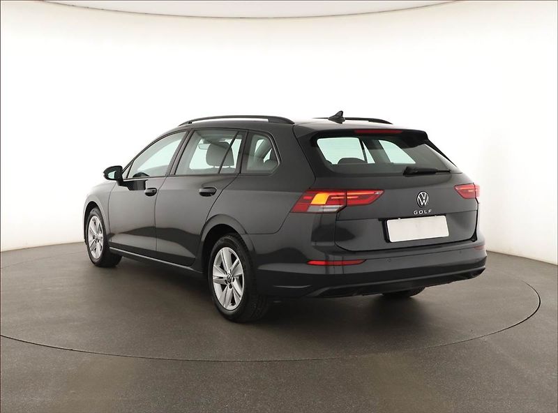 Volkswagen Golf (2021) 1.0 TSI, Tempomat - fotka 4 z 14