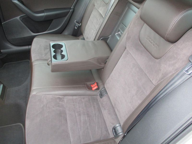 Škoda Octavia SCOUT 2.0TDi RS 135kW DSG - fotka 41 z 46