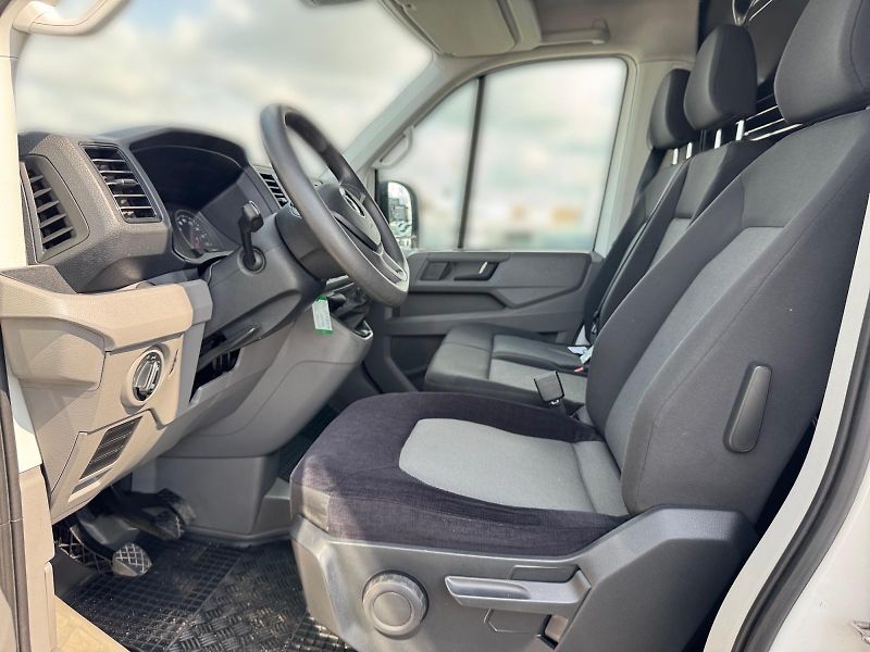 Volkswagen Crafter (2019) L4H3 2.0TDI 103kW CZ DPH - fotka 7 z 11