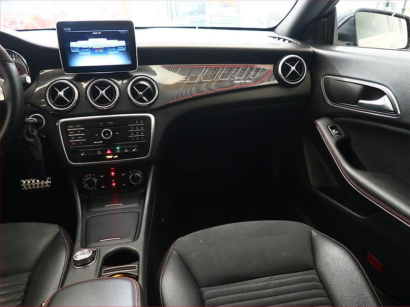 Mercedes-Benz CLA (2015) 220 CDI, Automat, Kůže, Navi - fotka 8 z 19