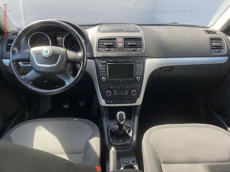Škoda Yeti (2012) 2.0 TDi, Ambiente, TZ - fotka 8 z 16