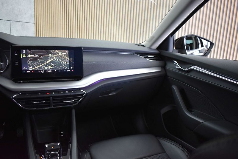 Škoda Octavia TSI*81kW*DSG*STYLE*KAMERA*ACC* - fotka 9 z 40