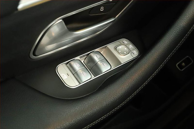 Mercedes-Benz GLE (2022) 300 d - fotka 18 z 19