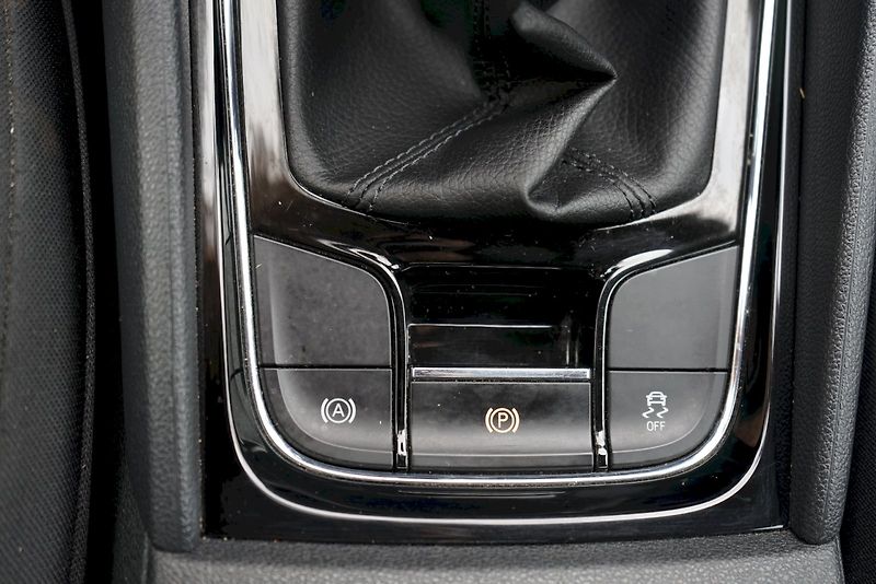 Škoda Karoq (2019) TSI 110 kW Ambition - tažné - fotka 20 z 27