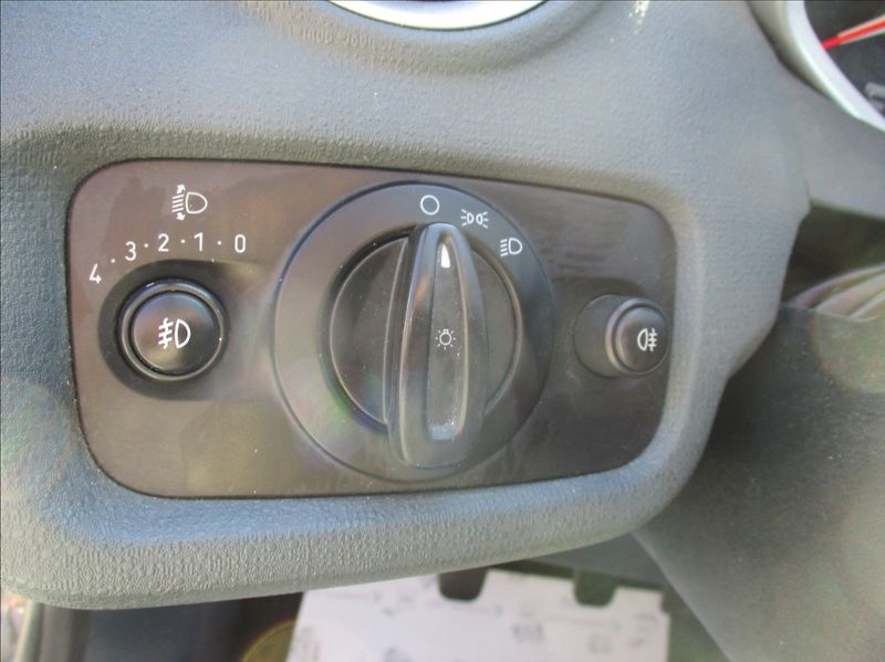 Ford Fiesta 1,2 i, aut.klima, serv.kniha, - fotka 20 z 28
