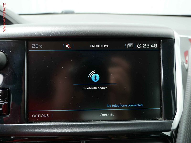 Peugeot 2008 (2019) 1.2 PT, 1.maj,ČR, Active - fotka 19 z 22