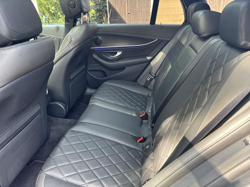 Mercedes-Benz Třídy E (2018) E400 D - fotka 19 z 32
