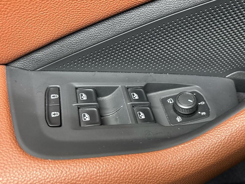 Škoda Superb Laurin & Klement - fotka 21 z 30