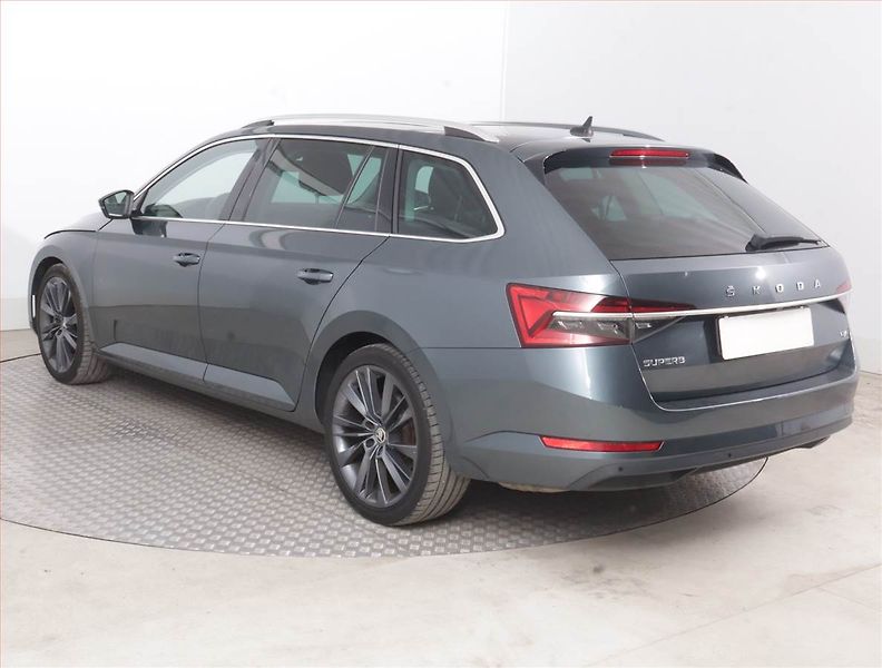 Škoda Superb (2020) 2.0 TDI - fotka 4 z 19
