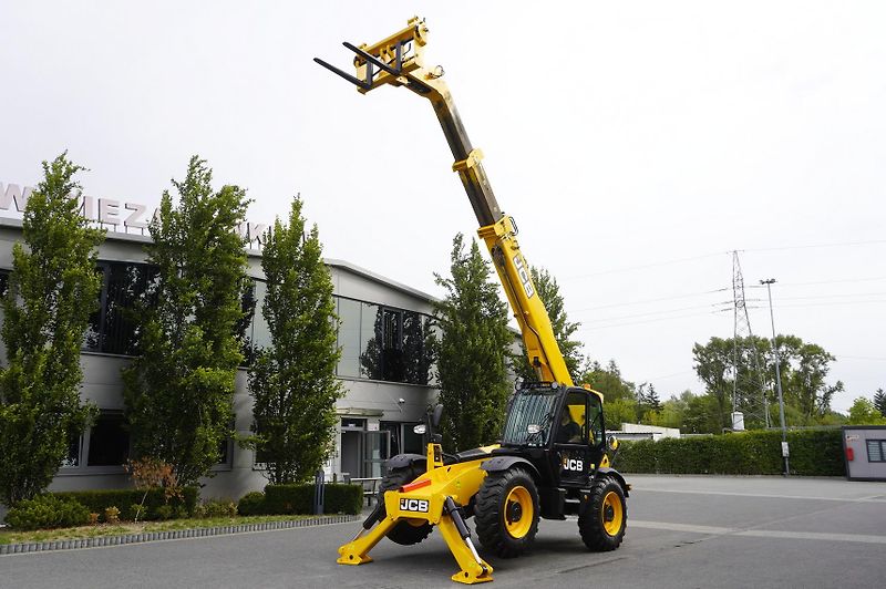 JCB (2019) 540-140 telescopic loader  - fotka 13 z 24