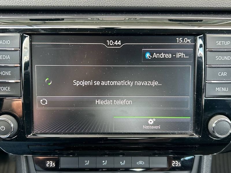 Škoda Superb (2017) 2.0 TDI Active - fotka 16 z 23