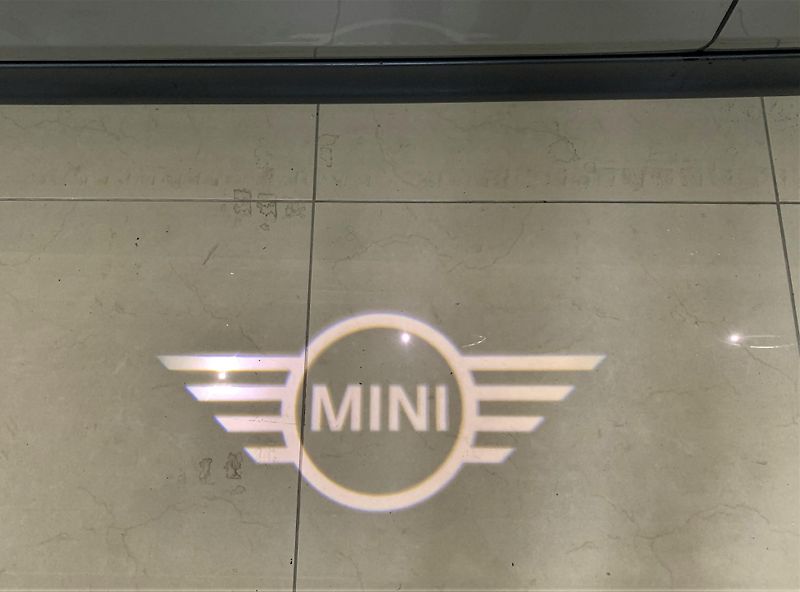 Mini Cooper 1.5T, 100 kW, ČR, LED, DPH - fotka 28 z 34